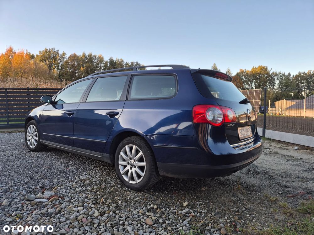 Volkswagen Passat Variant 2005 photo 2