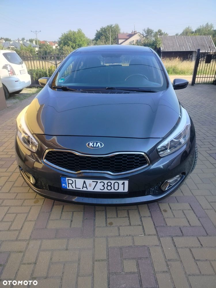 Kia Ceed 1.6 GDI L - 1