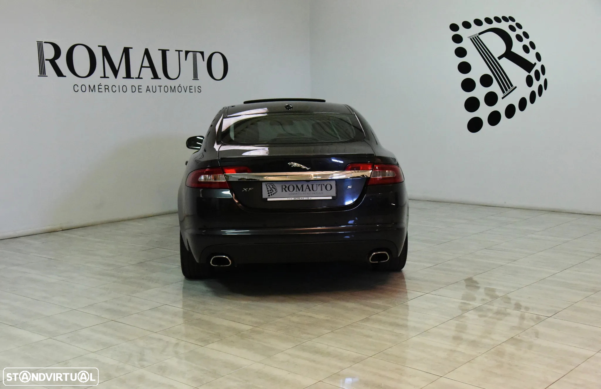 Jaguar XF 3.0 D V6 S Luxury - 8