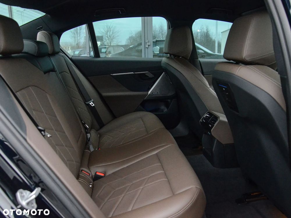 BMW Seria 5 520d xDrive mHEV M Sport - 29