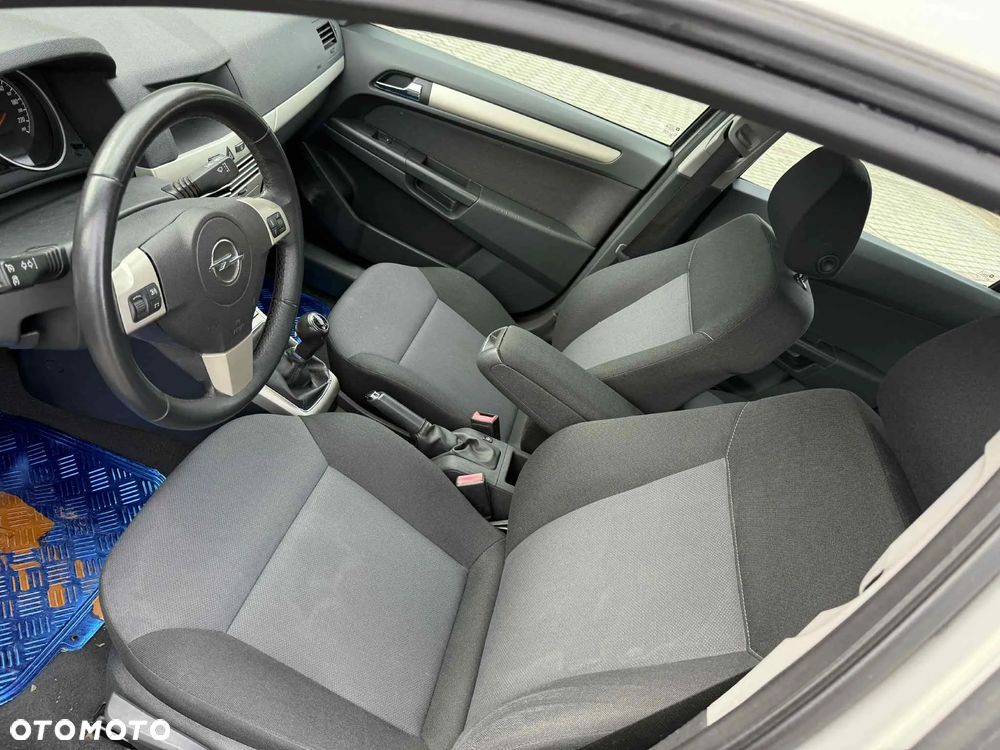 Opel Astra III 1.7 CDTI Edition - 17