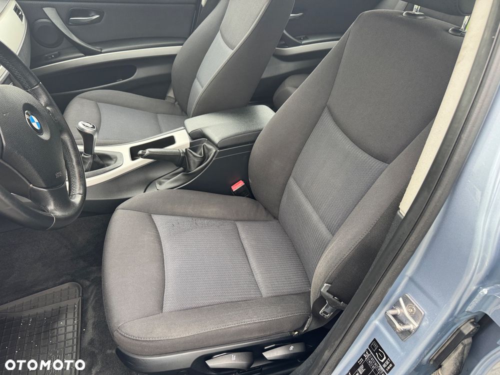 BMW Seria 3 318d DPF Edition Lifestyle - 19