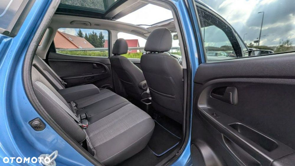 Kia Venga - 19