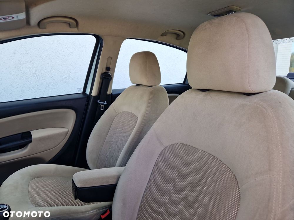 Fiat Linea 1.3 MJ 16V Active - 11