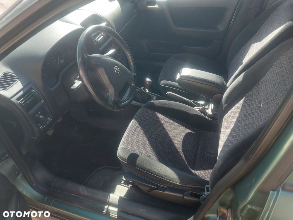 Opel Astra 1.6 16V Mid - 7
