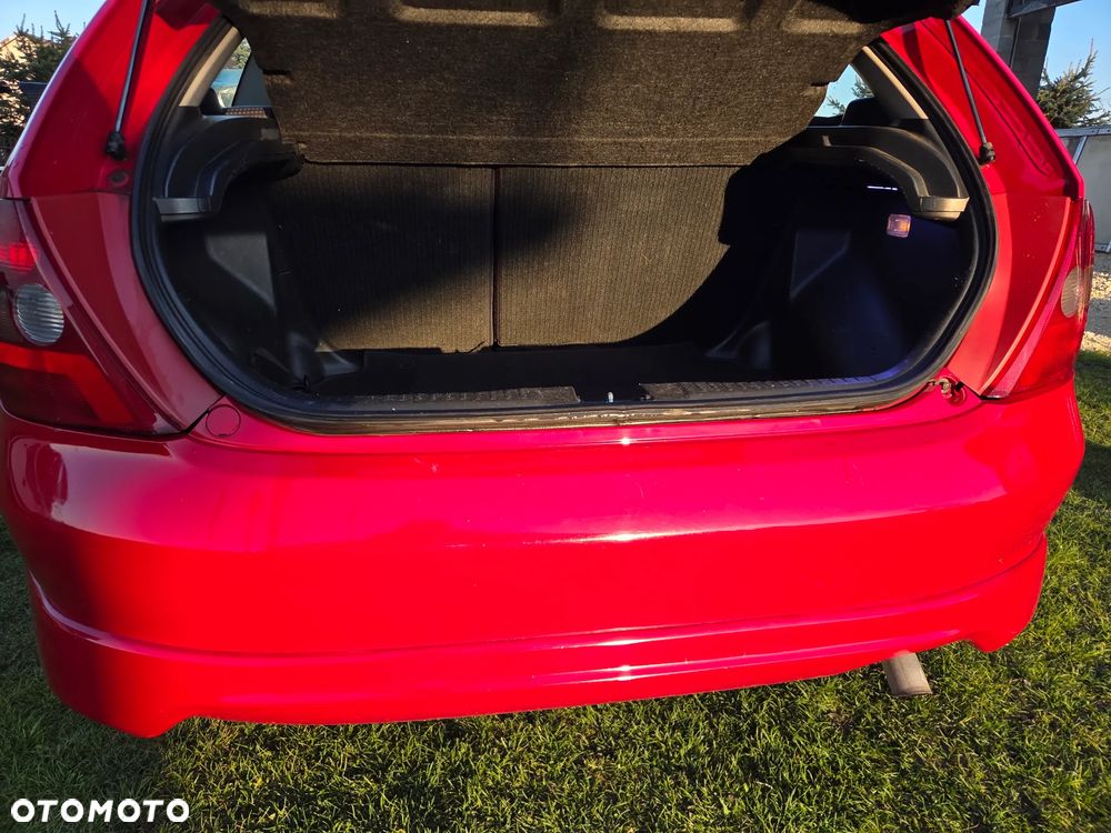 Honda Civic 1.6i ES - 11