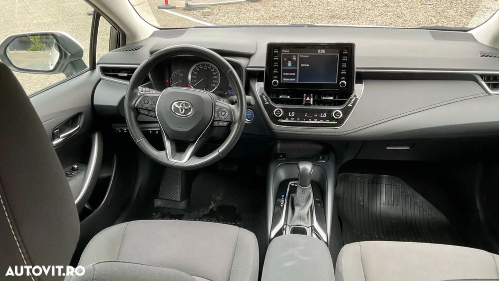 Toyota Corolla 1.8 HSD Business - 23