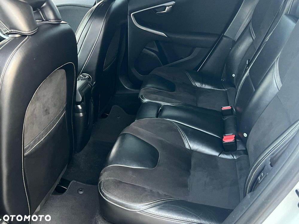 Volvo V40 - 20