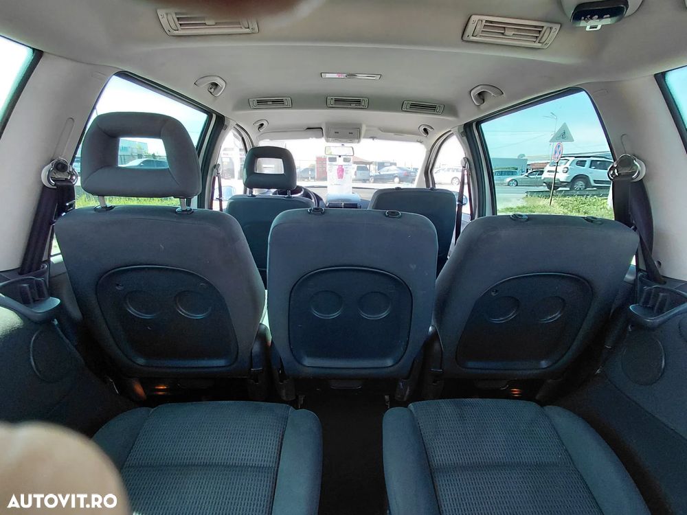 Volkswagen Sharan 1.9TDI 4Motion Comfortline - 6