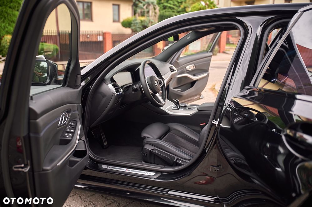 BMW Seria 3 320d xDrive M Sport Shadow - 5