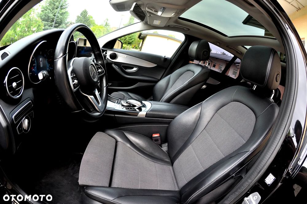 Mercedes-Benz Klasa C 220 d 4Matic 9G-TRONIC AMG Line - 26