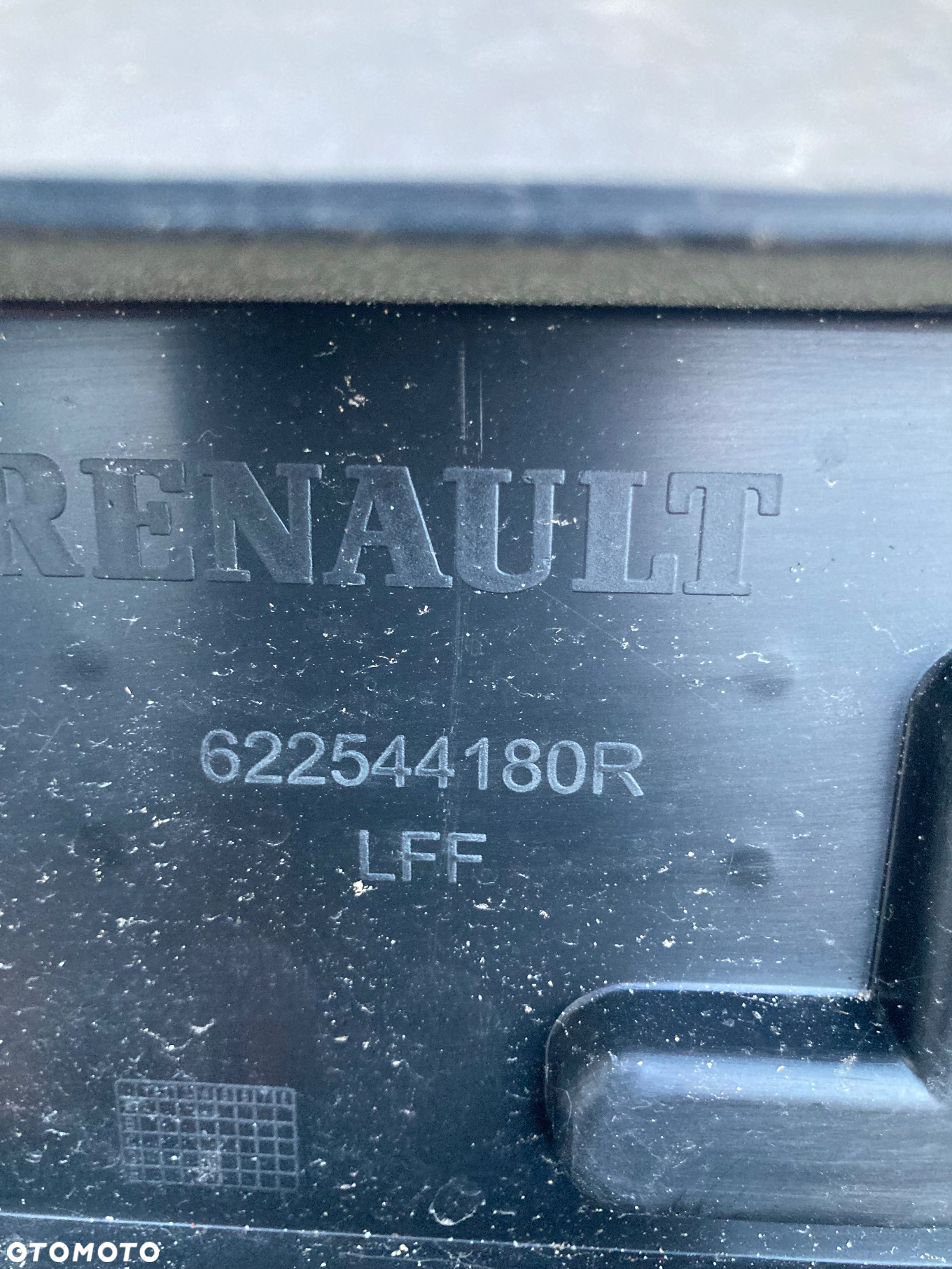 RENAULT Megane 4 IV KRATKA krata środkowa ZDERZAKA ATRAPA przedniego KRATKA W ZDERZAK  przedni ZAŚLEPKA wlot przód - 5