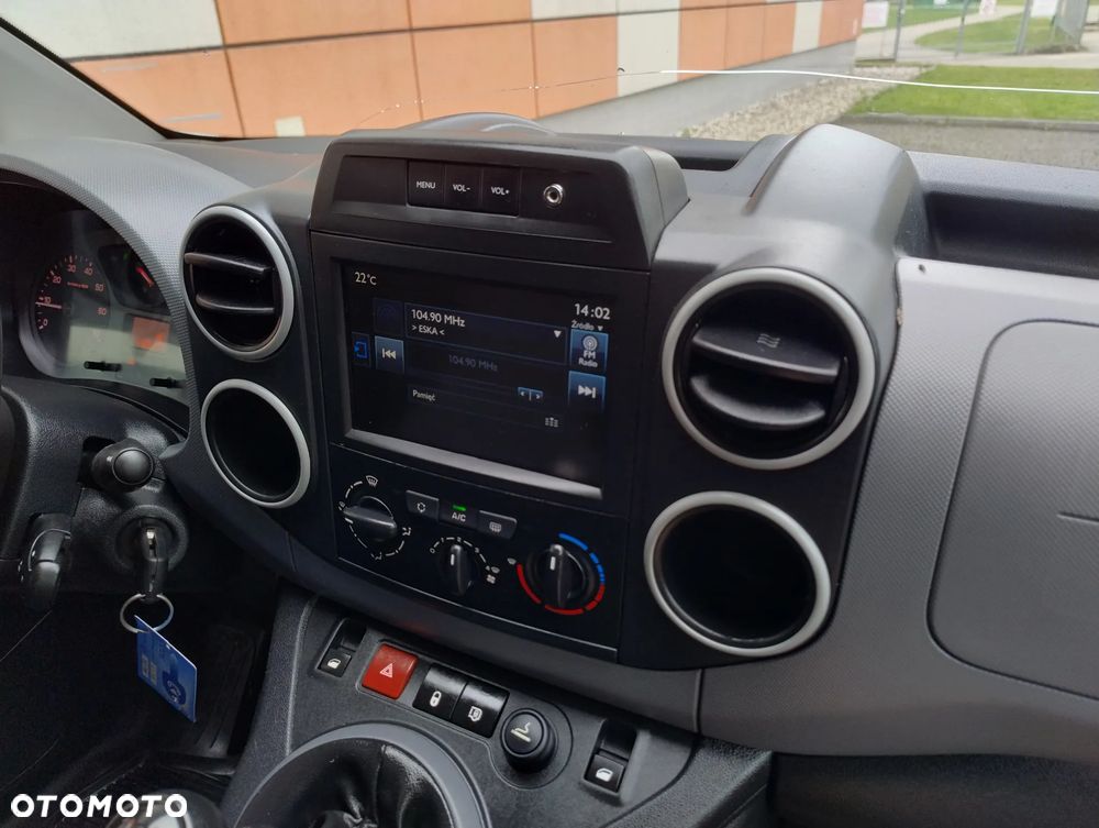 Peugeot PARTNER PO LIFT 1.6 HDI (90KM) 5-BIEGÓW KLIMA TEMPOMAT TABLET STAN IDEALNY FULL OPCJA BEZWYPADKOWY SERWIS KM NIE MA RDZY ! ! ! - 14