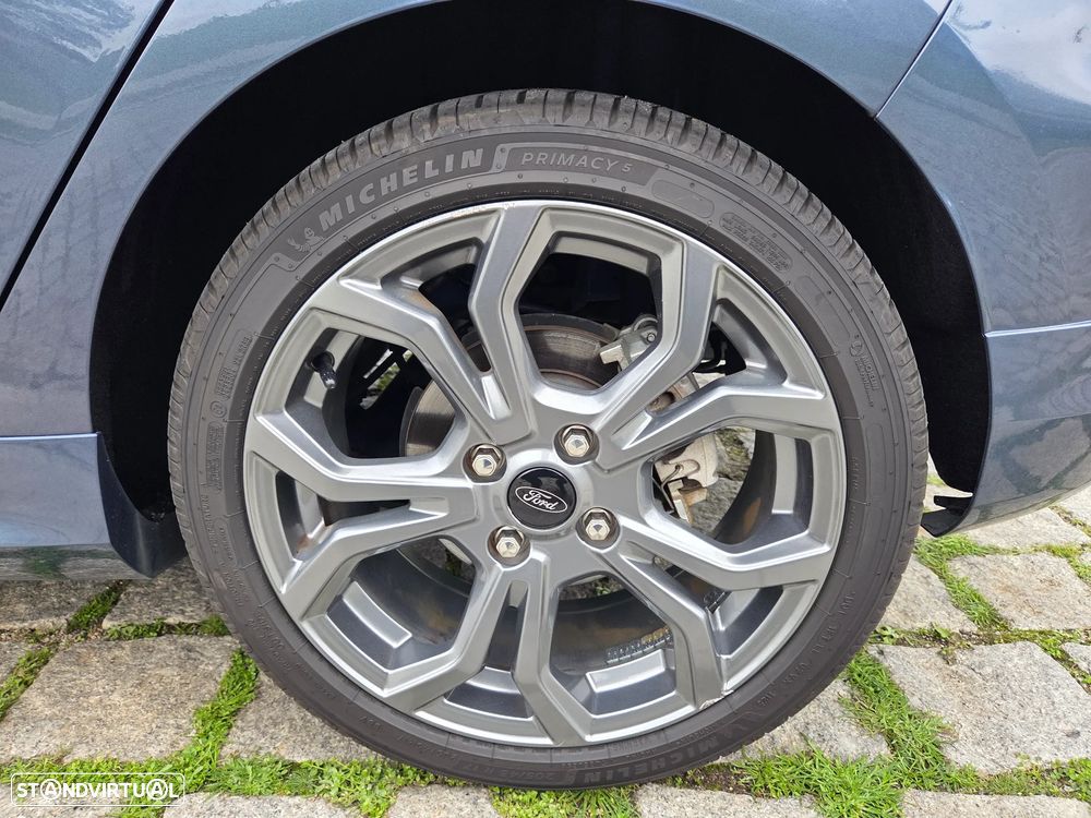 Ford Fiesta 1.0 EcoBoost MHEV ST-Line - 24