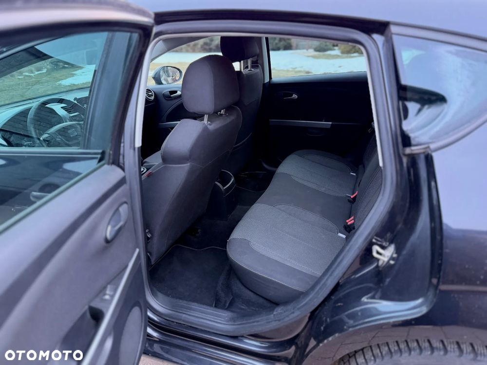 Seat Leon 2.0 TDI DPF Style - 14