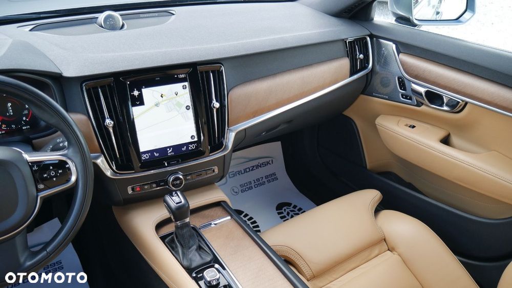 Volvo S90 - 10
