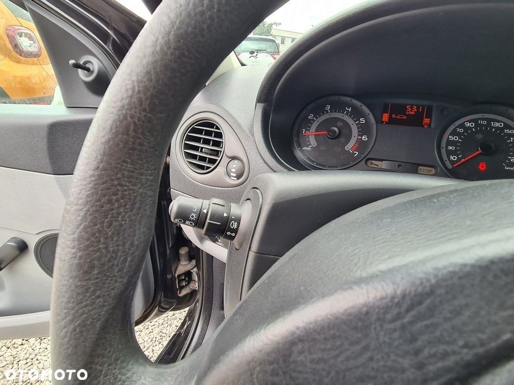 Renault Clio 1.2 16V Authentique - 11