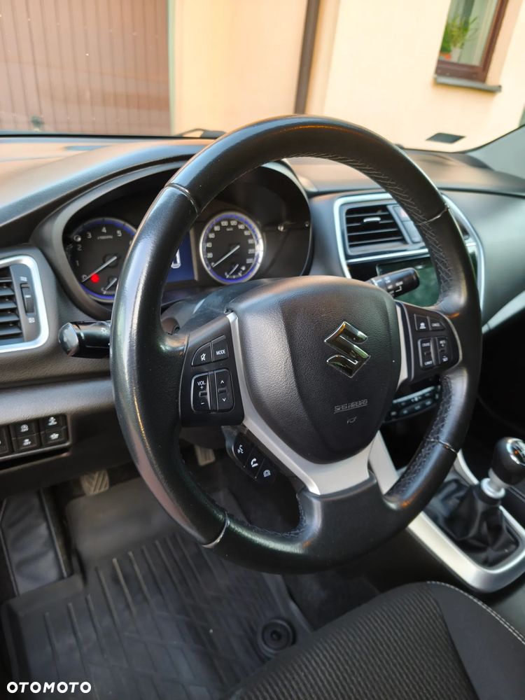 Suzuki SX4 - 3