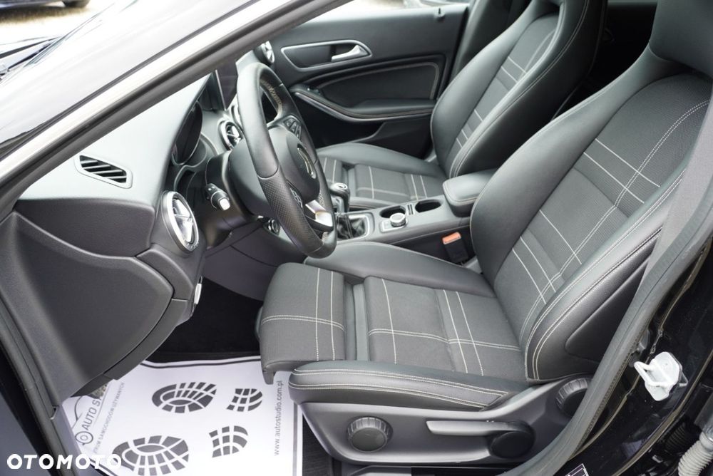 Mercedes-Benz CLA 200 UrbanStyle Edition - 9