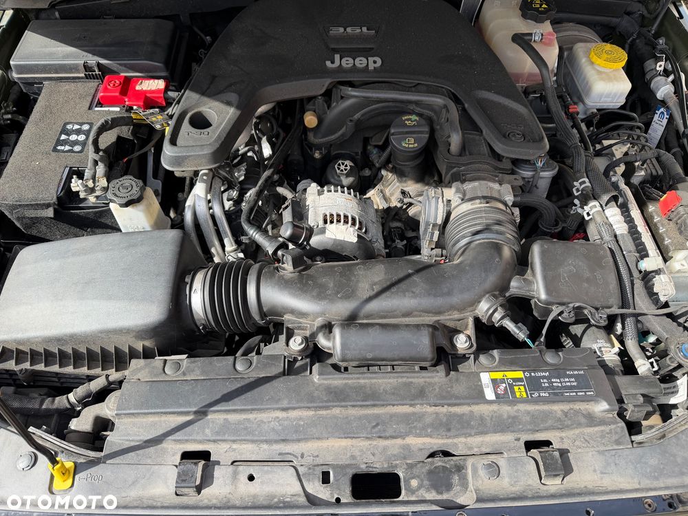 Jeep Wrangler - 33