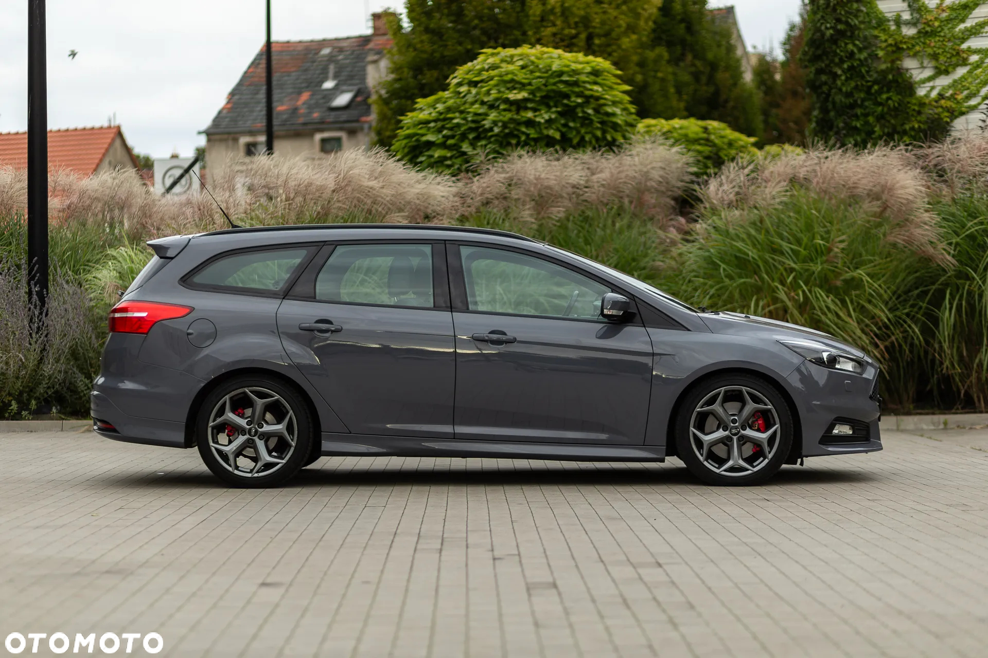 Ford Focus 2.0 TDCi ST-2 - 13