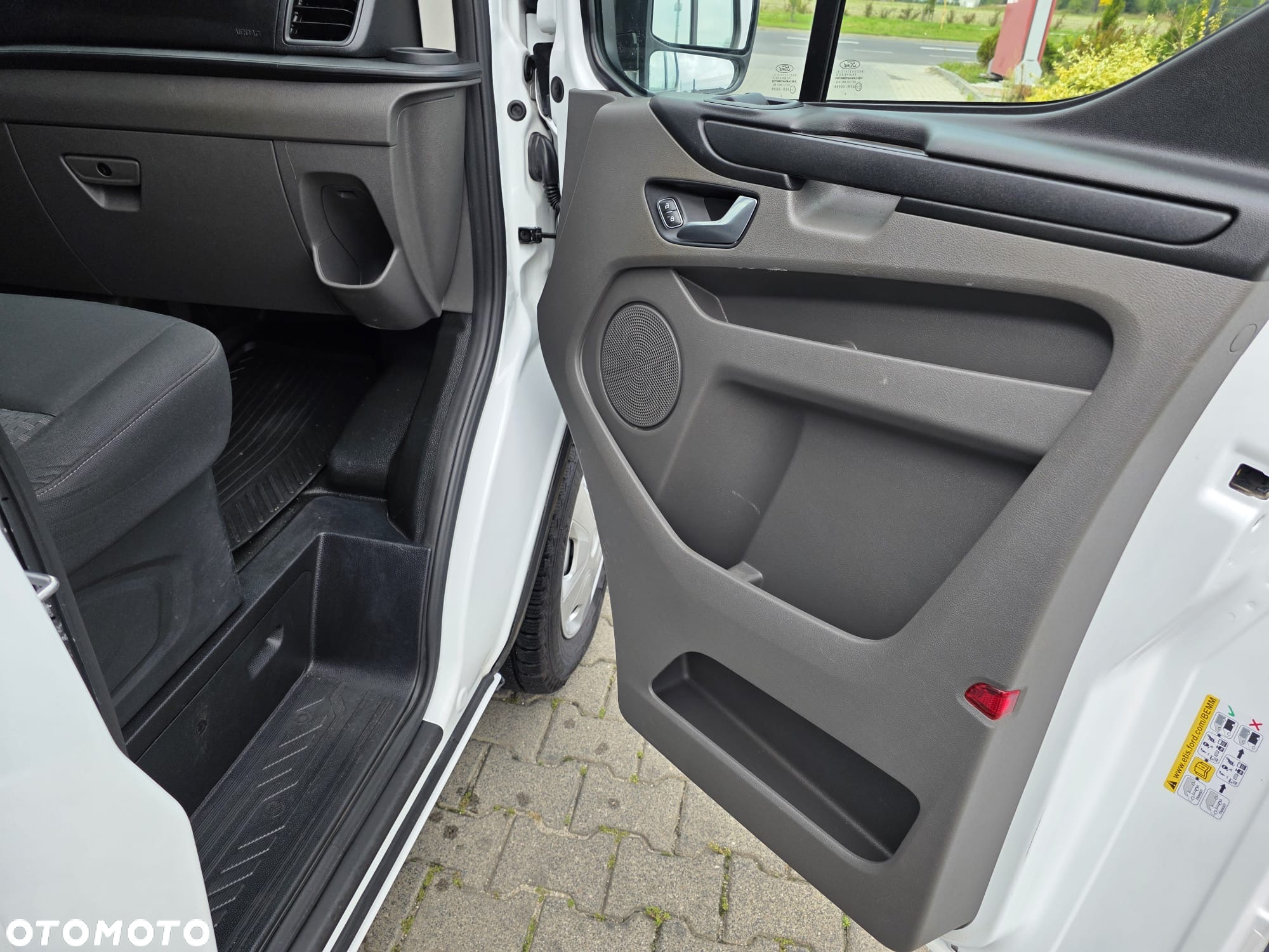 Ford Transit Custom - 10