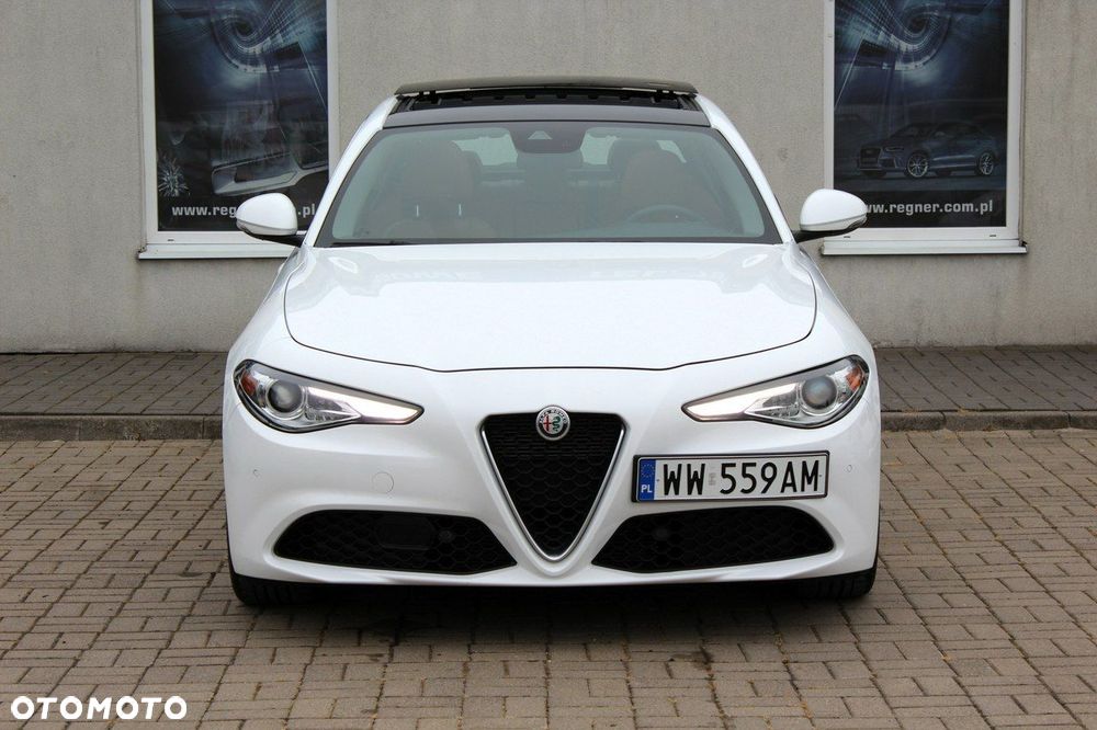 Alfa Romeo Giulia - 2