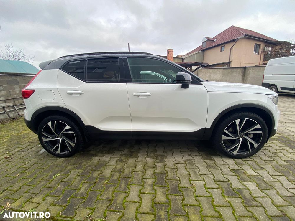 Volvo XC 40 D4 AWD R-Design - 4
