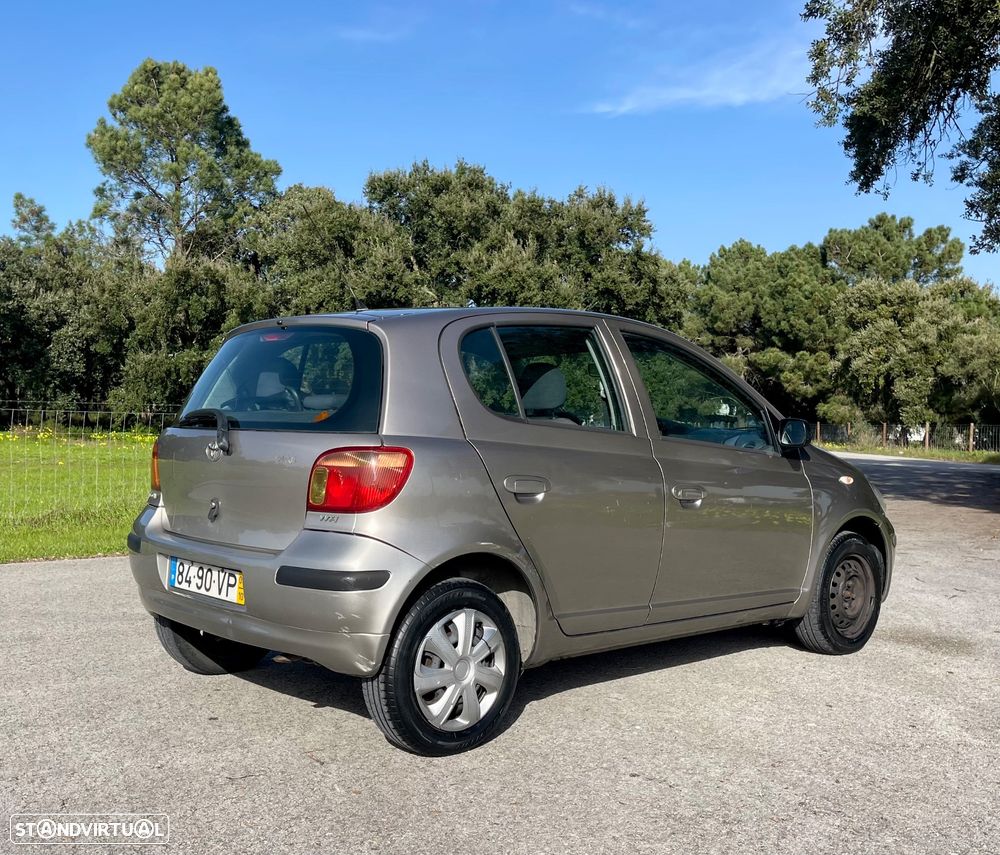Toyota Yaris 1.0 Sol - 5