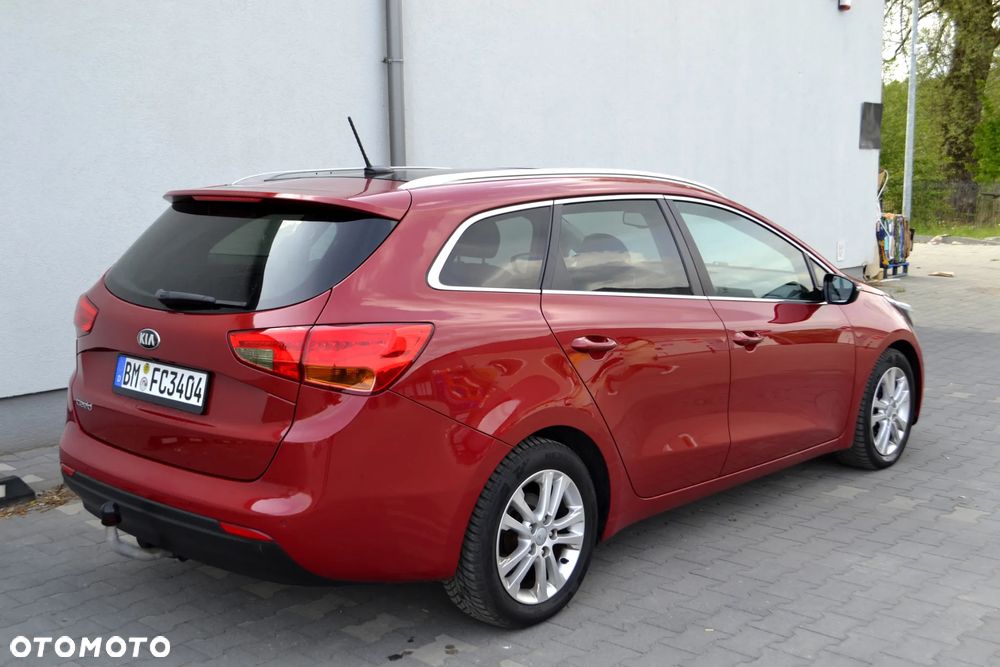 Kia Ceed 1.6 GDI L DCT - 12
