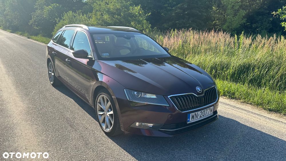 Skoda Superb 2.0 TDI 4x4 Style DSG - 9