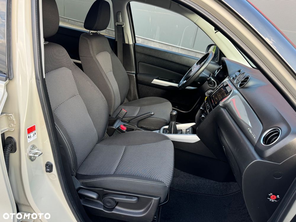 Suzuki Vitara 1.6 Premium 4WD - 8