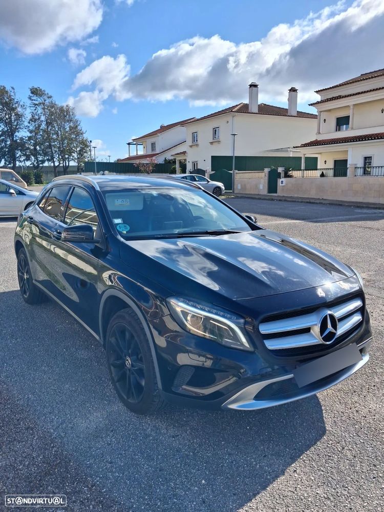 Mercedes-Benz GLA 200 (CDI) d 4Matic 7G-DCT Urban - 1