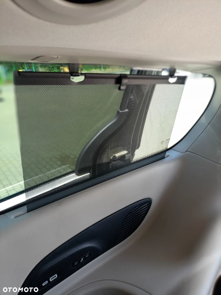 Chrysler Pacifica - 27