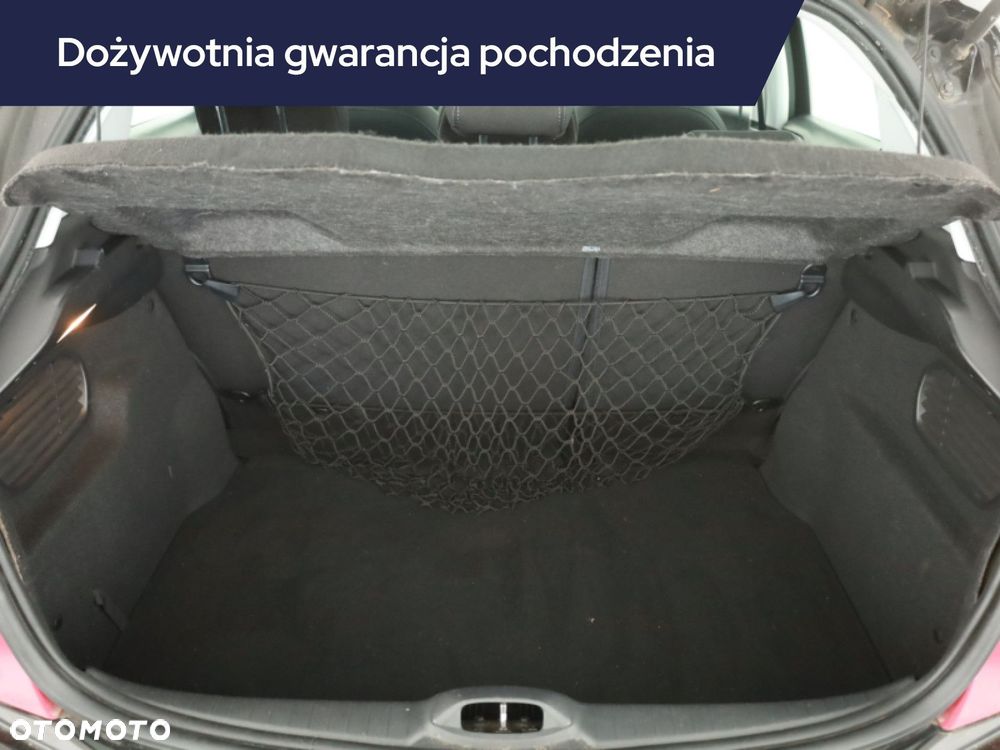 Peugeot 208 - 13