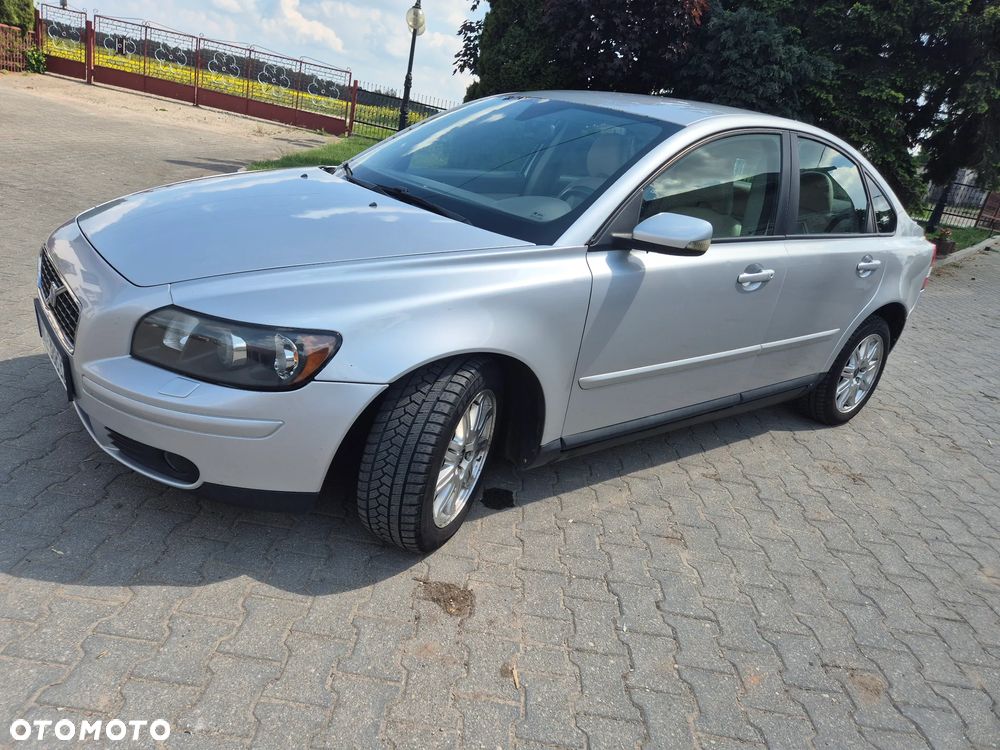 Volvo S40 T5 AWD Momentum - 1