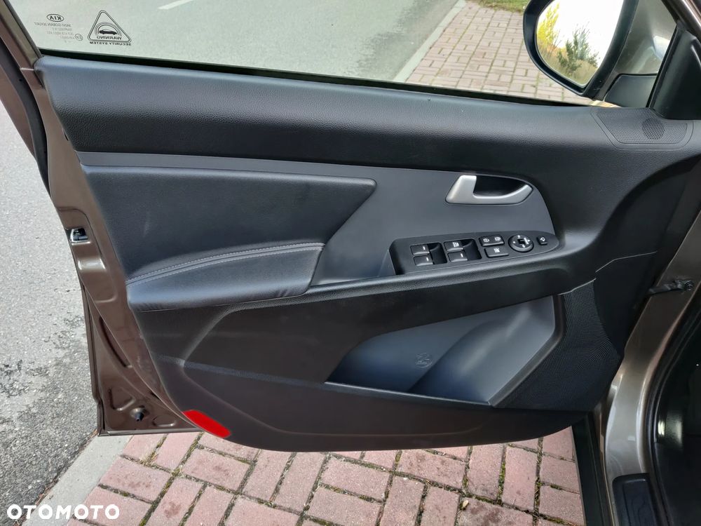 Kia Sportage 1.6 GDI 2WD Vision - 19