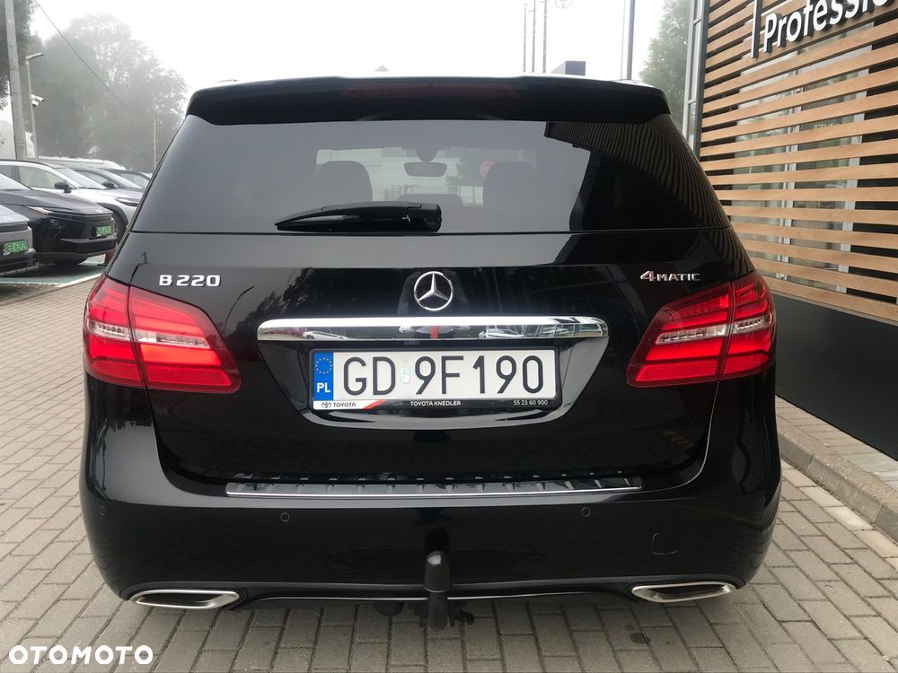 Mercedes-Benz Klasa B 220 4-Matic - 8
