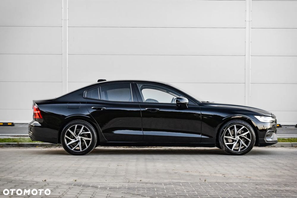 Volvo S60 T5 Momentum Pro - 16