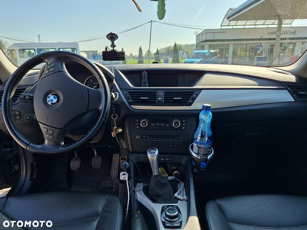 BMW X1 xDrive18d - 8