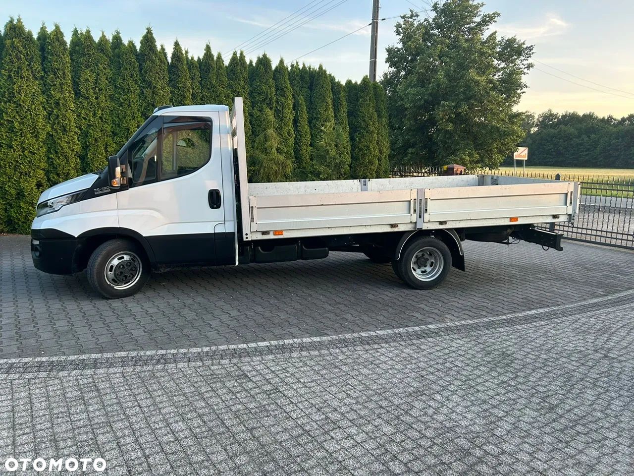Iveco Daily 3,0 Hi-matic skrzynia ładunkowa - 1
