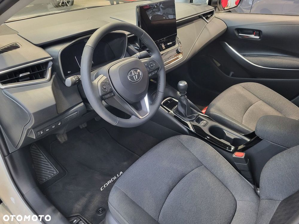 Toyota Corolla - 3