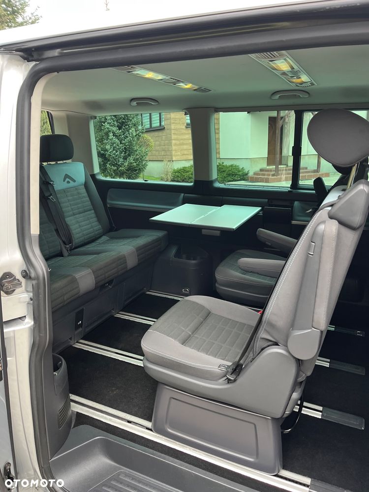 Volkswagen Multivan - 15