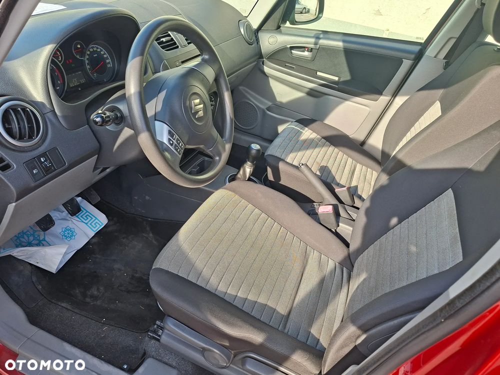 Suzuki SX4 1.6 VVT 4x4 Comfort - 8