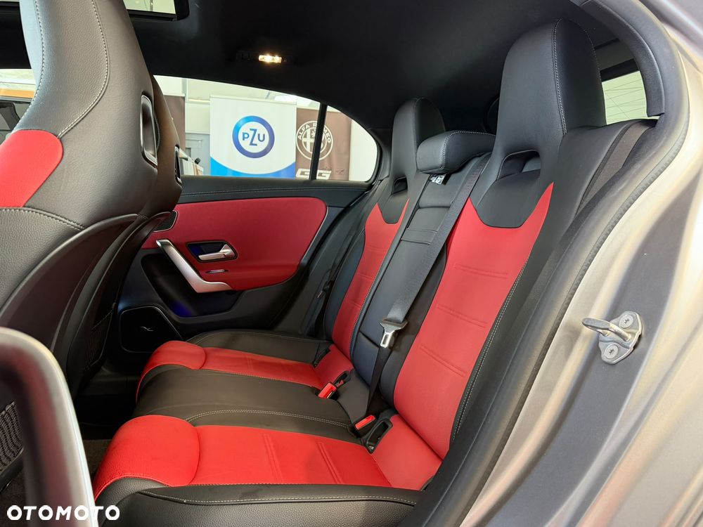 Mercedes-Benz Klasa A 45 S AMG 4-Matic 8G-DCT - 23