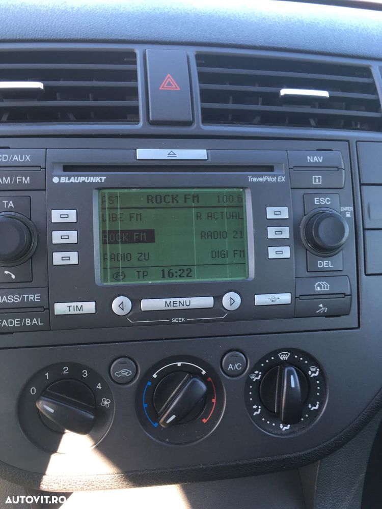 Ford C-Max - 9