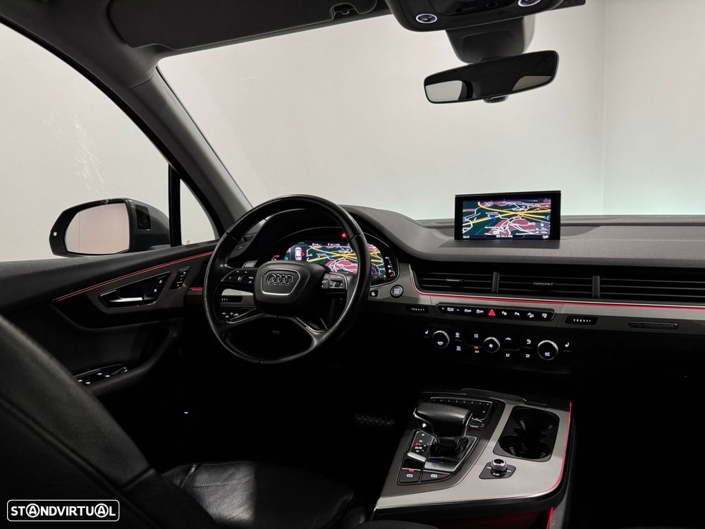 Audi Q7 3.0 TDi quattro Tiptronic 7L - 26