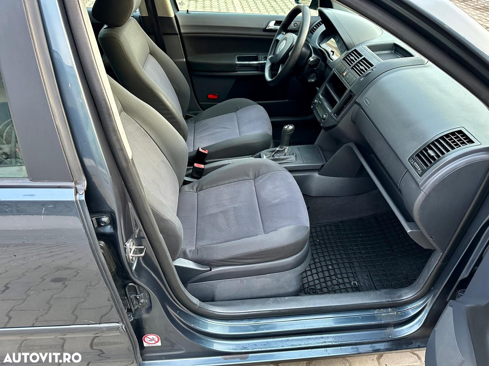 Volkswagen Polo 1.9 SDI Comfortline - 6