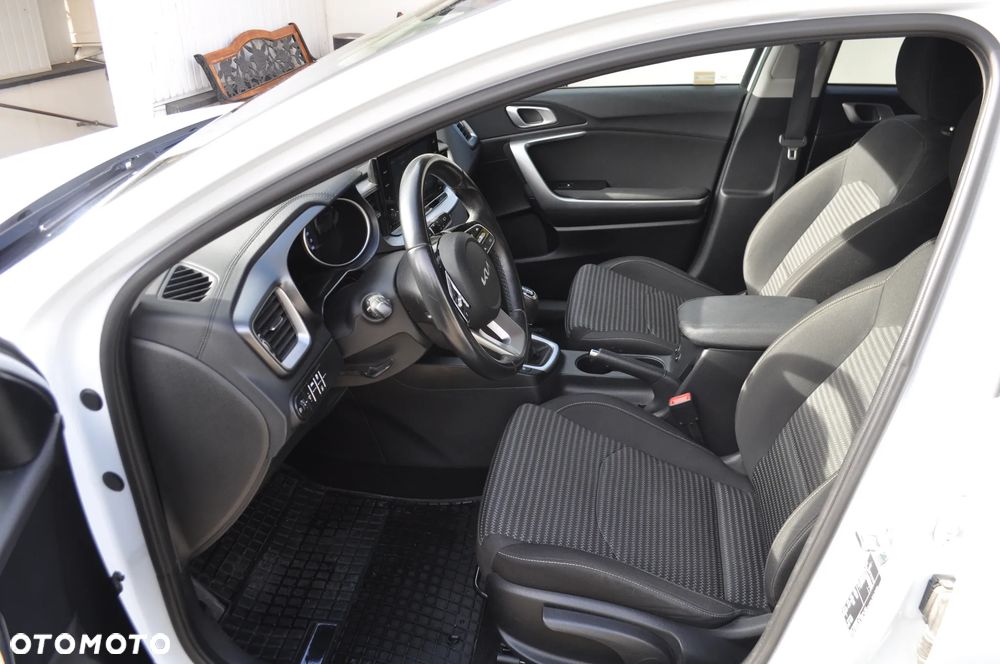 Kia Ceed 1.5 T-GDI GT-Line - 20