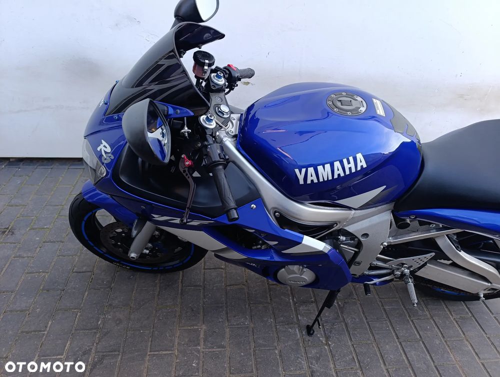 Yamaha R6 - 11